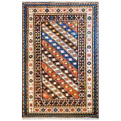 Fantastique tapis kazakh de la fin du 19e siècle