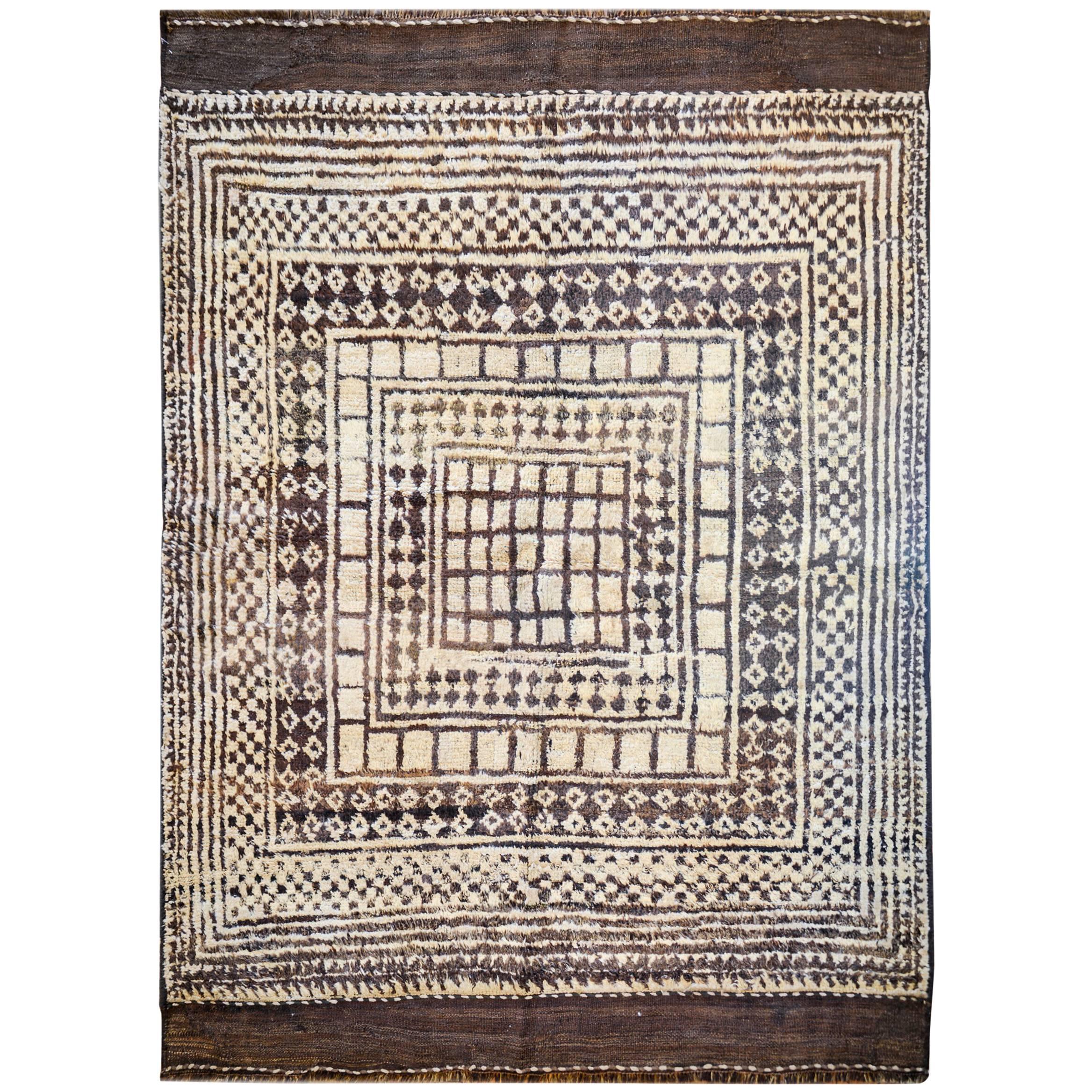 Fantastic 19th Century Gabbeh Rug For Sale