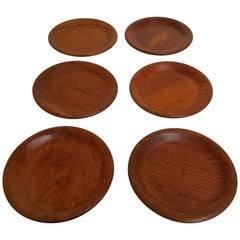 Six Retro Hand-Turned Australian She-Oak Timber Dinner Plates, Adelaide, 1960s