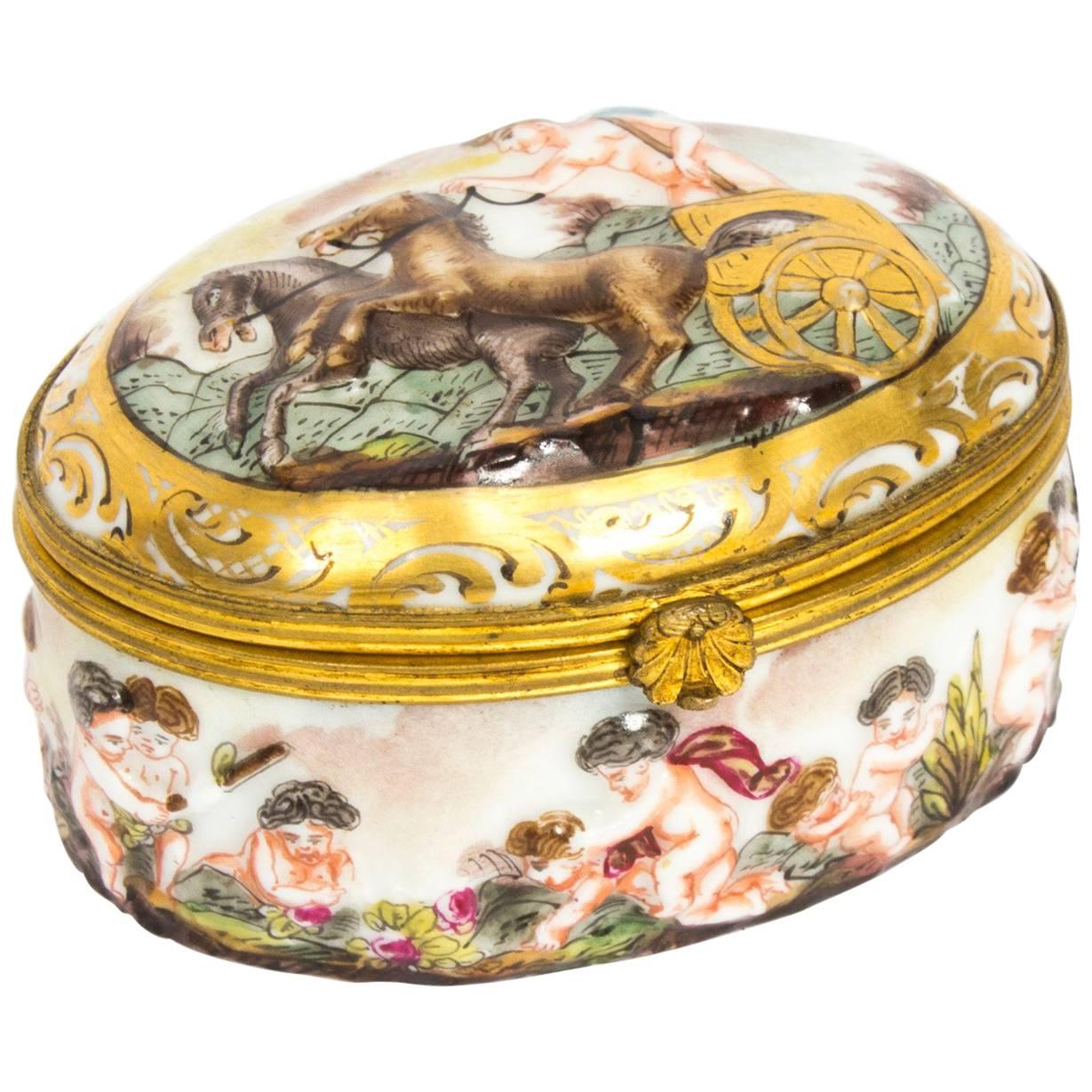 19th Century Italian Capodimonte Porcelain Pill Box
