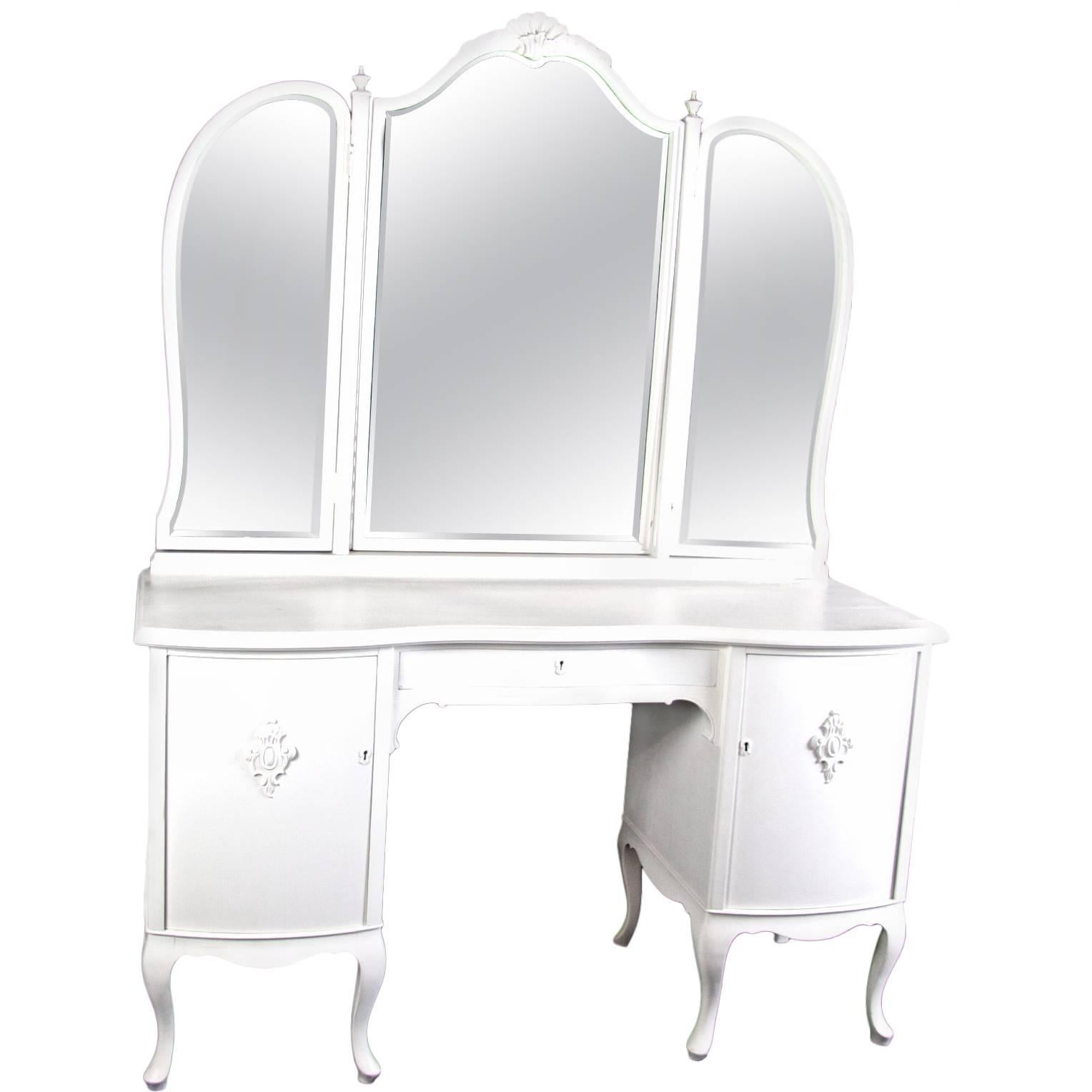 Antique Swedish Gustavian Three Mirror Curved Dressing Table Early 20th Century  For Sale