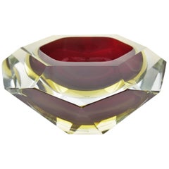 Giant Flavio Poli Ruby and Yellow Diamond Shaped Faceted Murano Glass Bowl