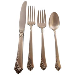 Service de couverts en argent sterling Damask Rose par Oneida pour 12 personnes 69 pièces