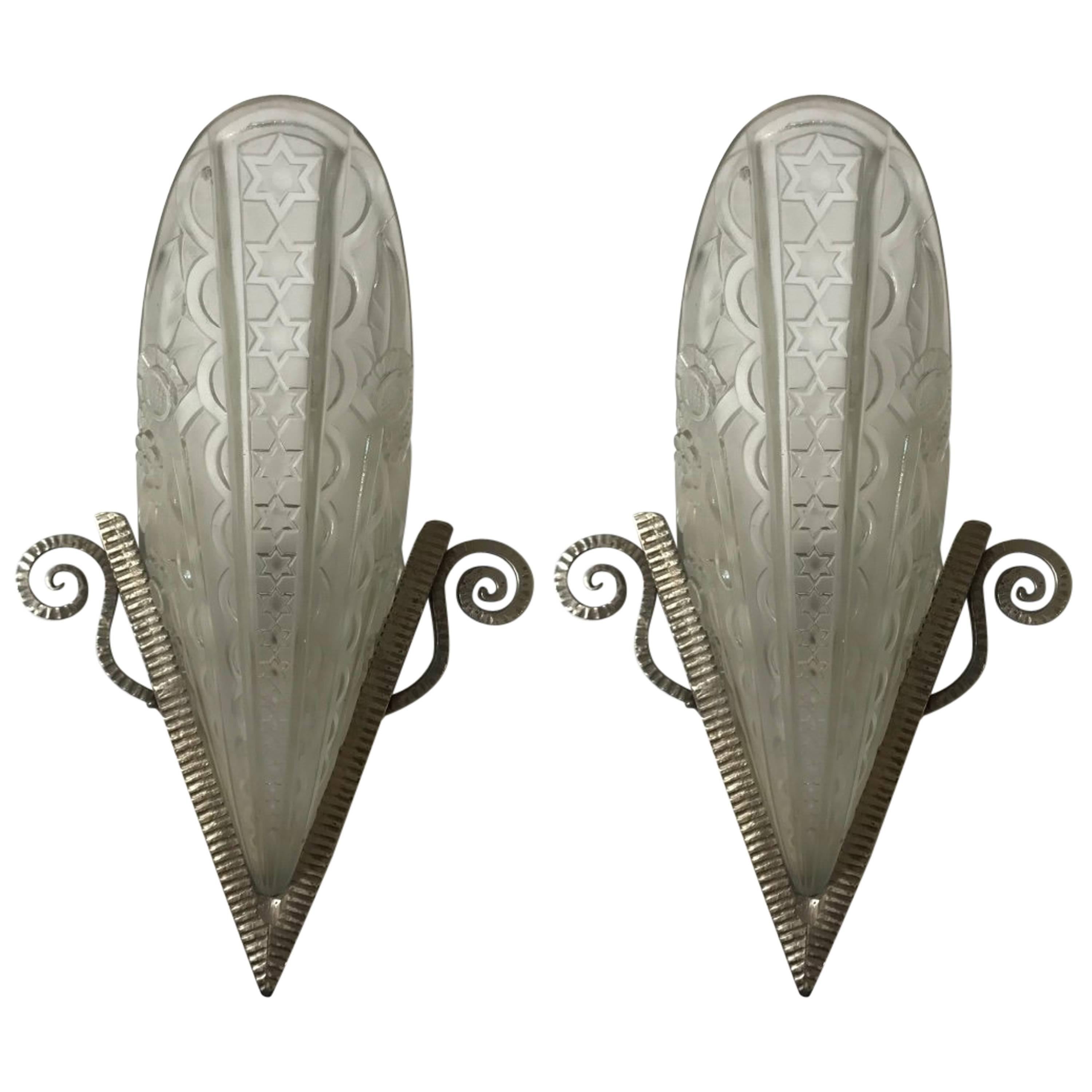 Pair of French Art Deco Wall Sconces by Donna, Paris