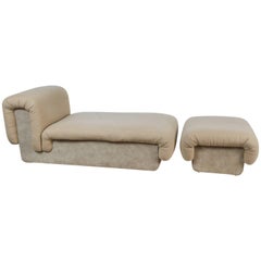 Chaise Longue w/ Ottoman 7