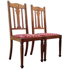 Pair of Arts and Crafts Movement Side or Dining Chairs in Oak