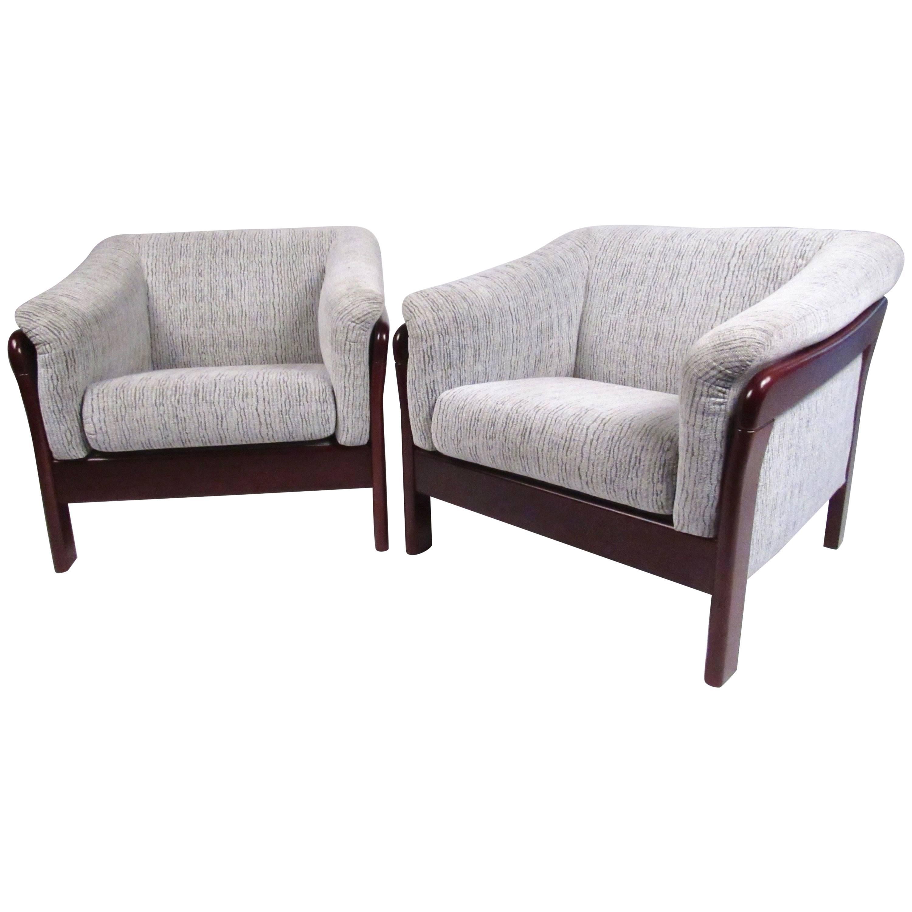 Pair of Contemporary Modern Lounge Chairs