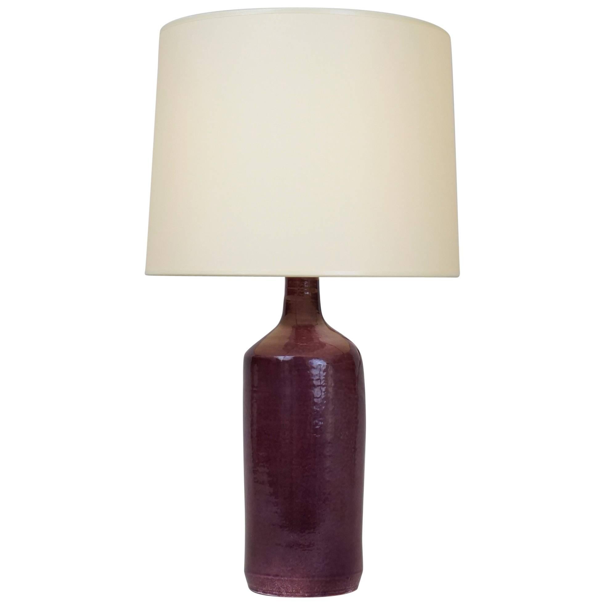 Late 20th Century Red-Purple Ceramic Table Lamp For Sale