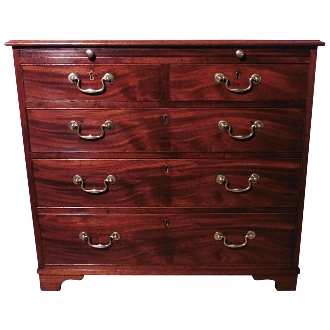 Small Georgian Mahogany Chest of Drawers, Batchelor’s Chest with Brushing Slide