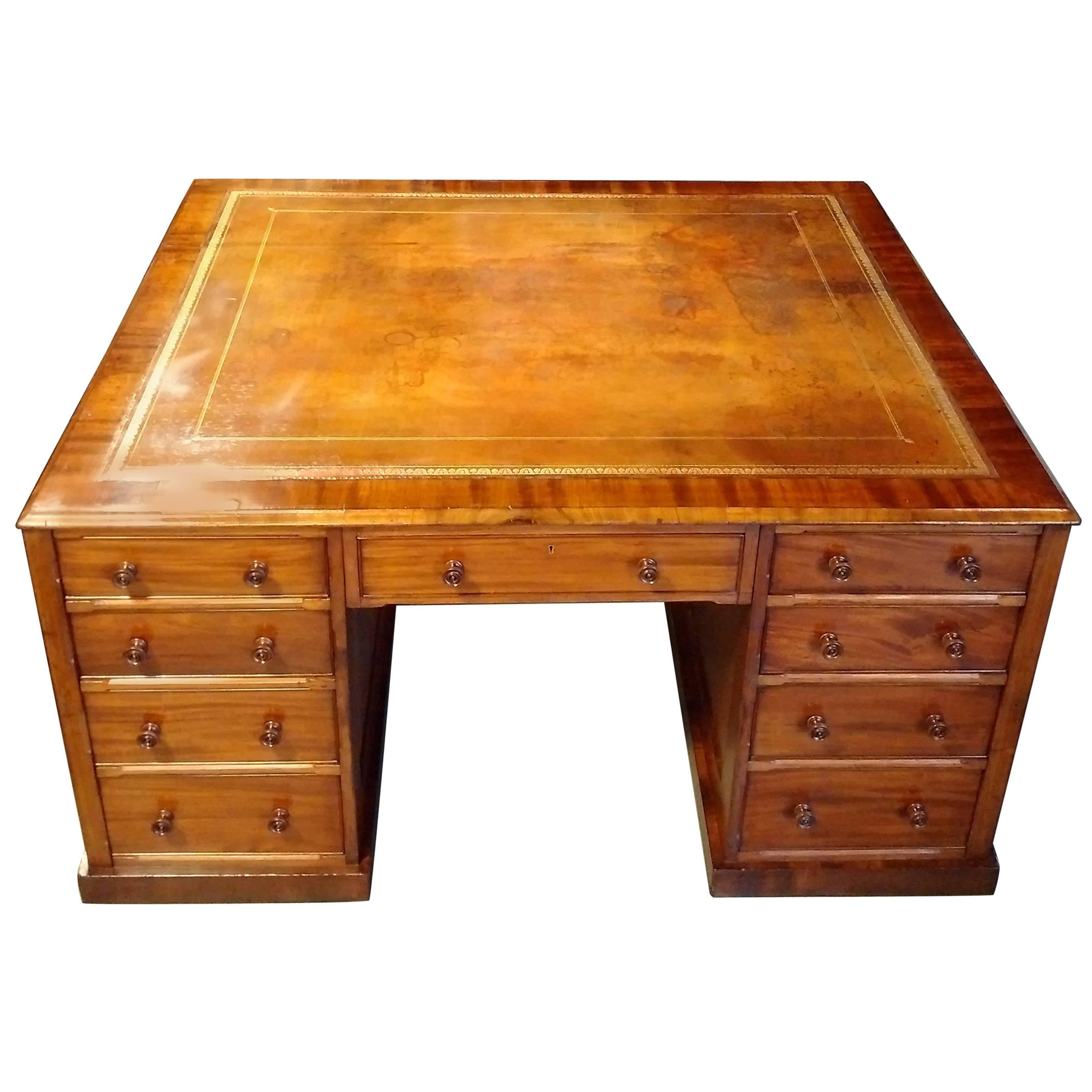19th Century Regency Mahogany 18-Drawer Partners Desk