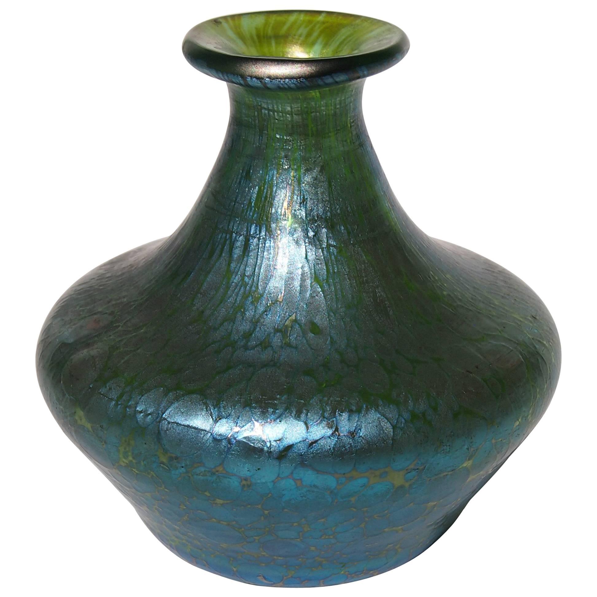 Bohemian Art Nouveau Loetz Crete Papillon Small Glass Vase circa 1900 For Sale