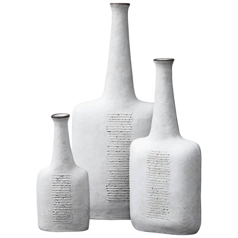 Bruno Gambone stoneware greige vases, 1984, offered by Modern Design Connection