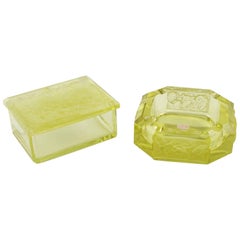 Bohemian Art Deco Yellow Vaseline Czech Glass Set Ashtray and Box, circa 1930s