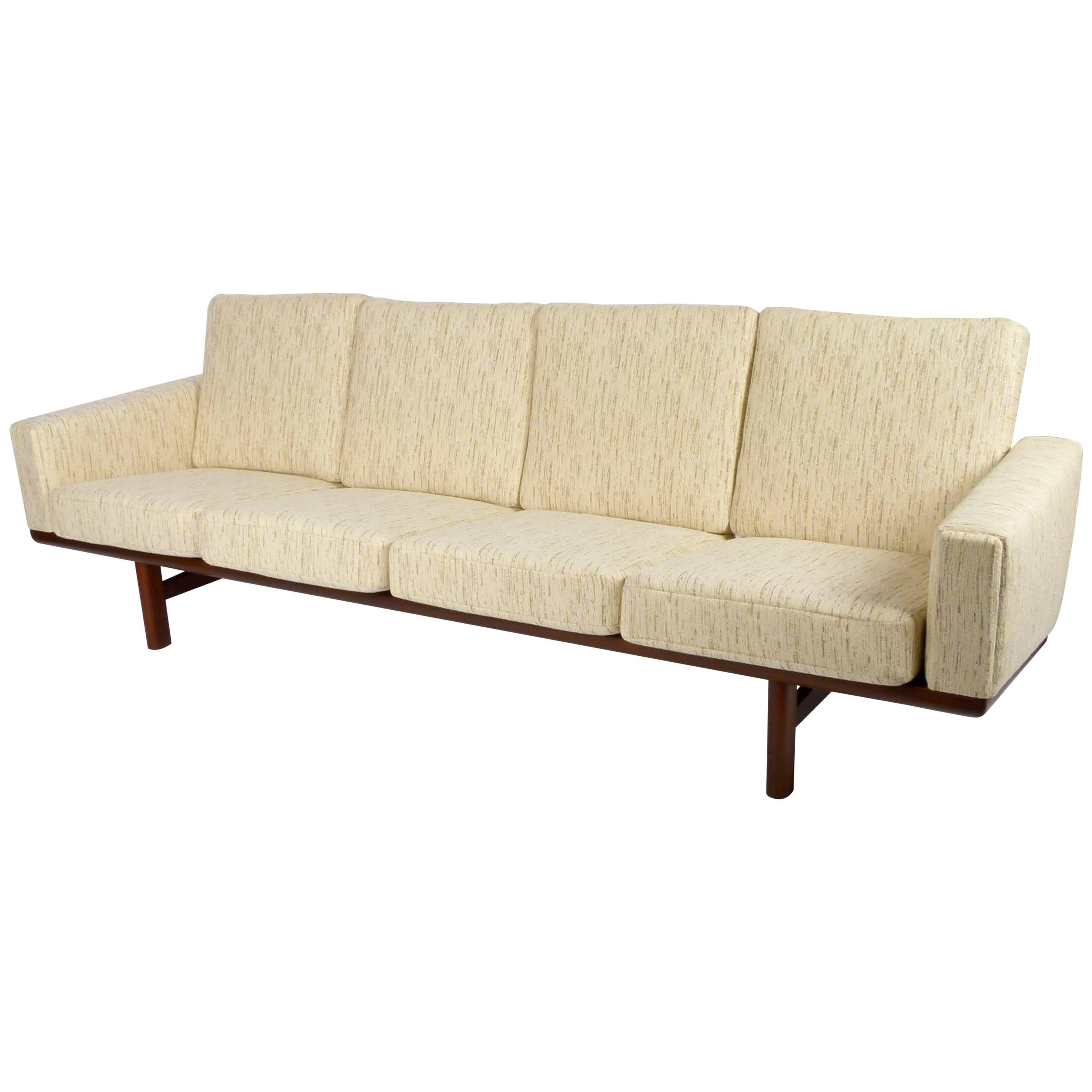 Hans Wegner GE236/4 Sofa in Teak for GETAMA, Denmark For Sale