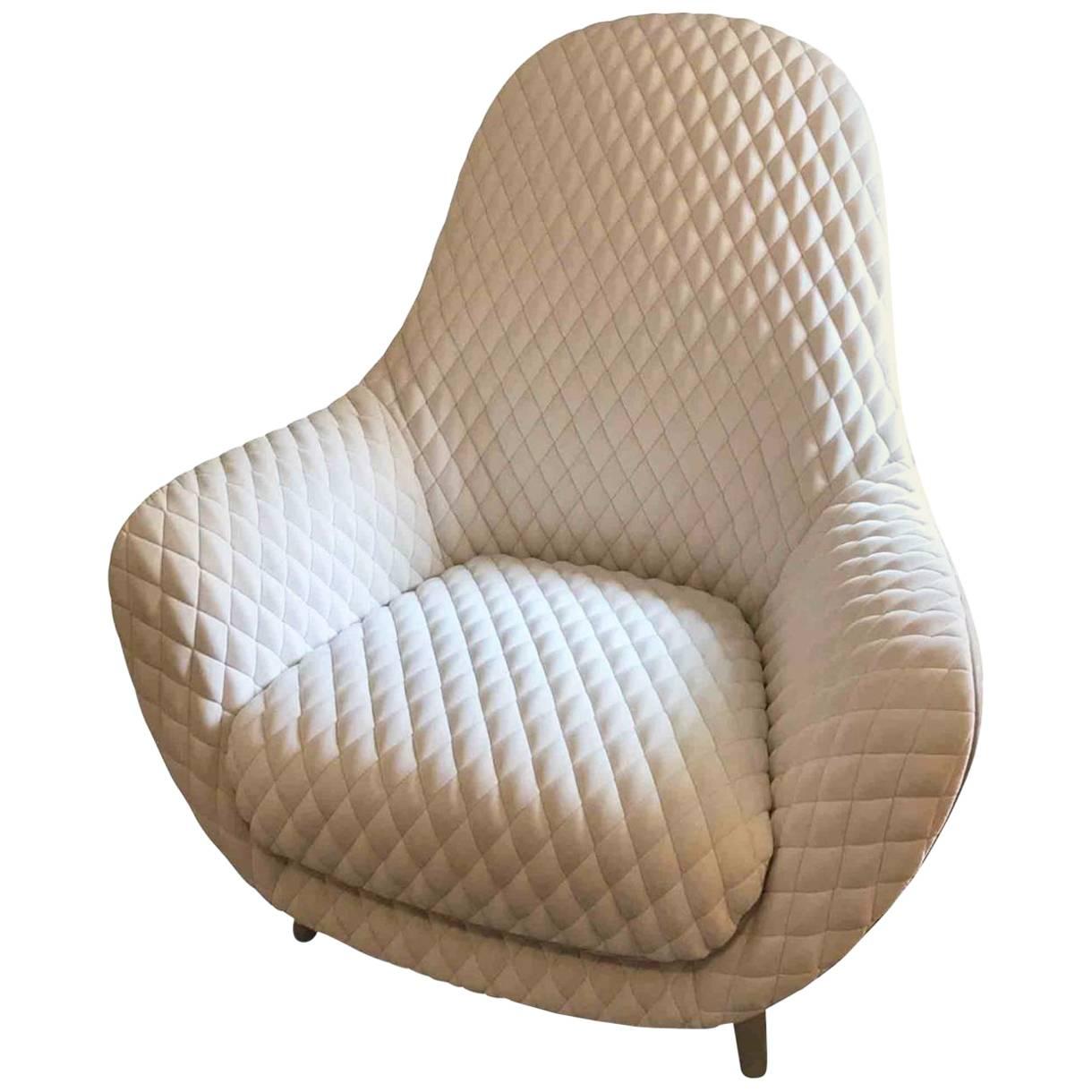 Armchair "Mad King" by Manufacturer Poliform in Leather and Massive Wood For Sale