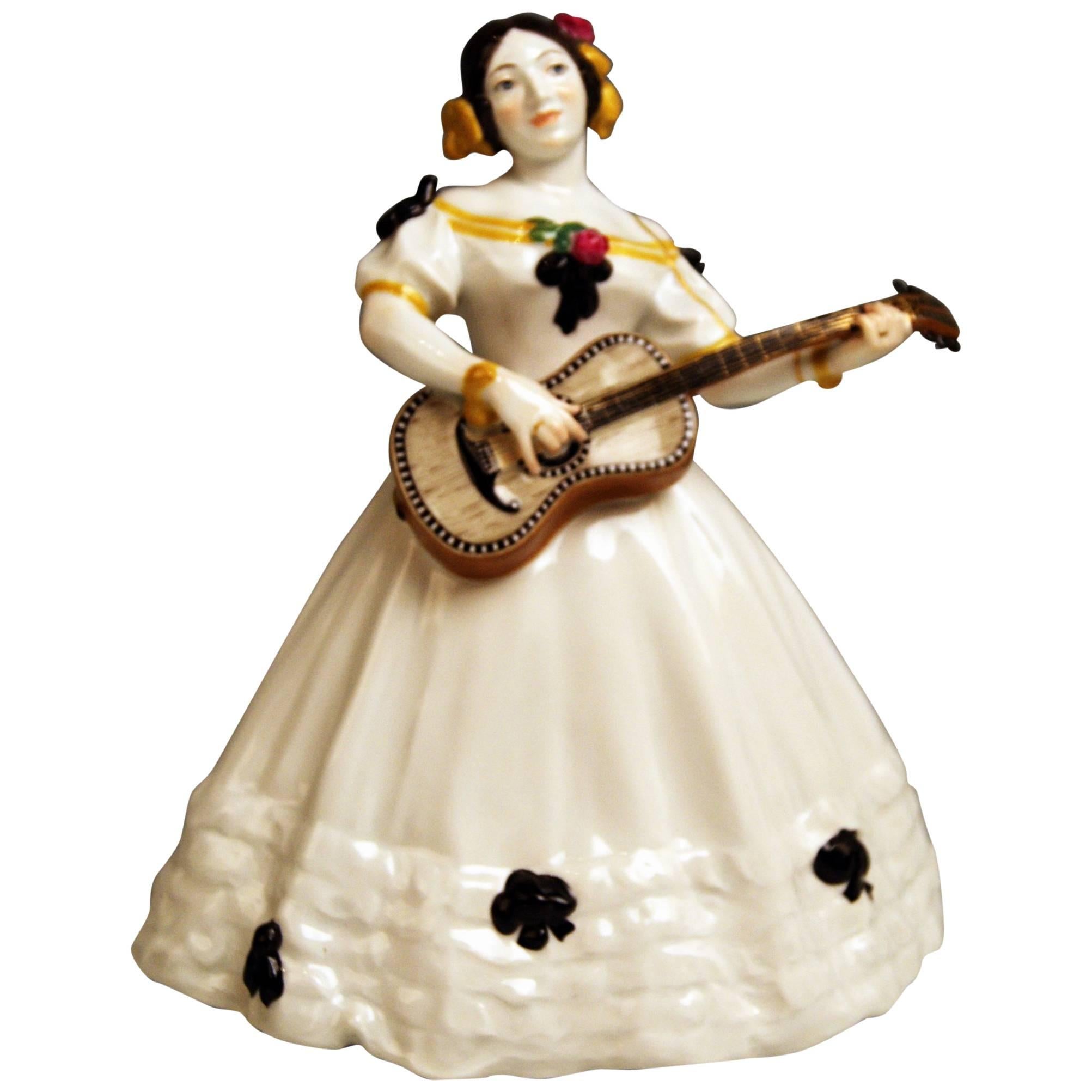 Meissen Lady Lute Player Kate Hyan by Hoesel Erich V 143 Made circa 1912