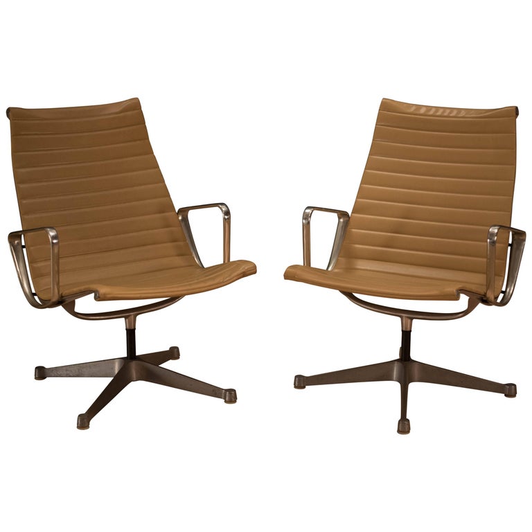 Vintage Eames Aluminum Group Chairs at 1stDibs