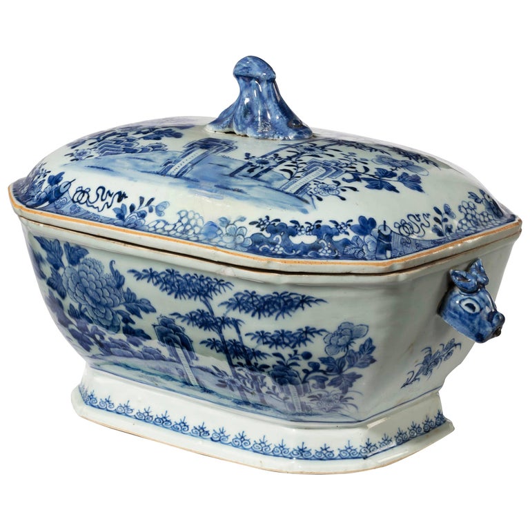 Late 18th Century Chinese Blue and White Soup Tureen at 1stDibs blue