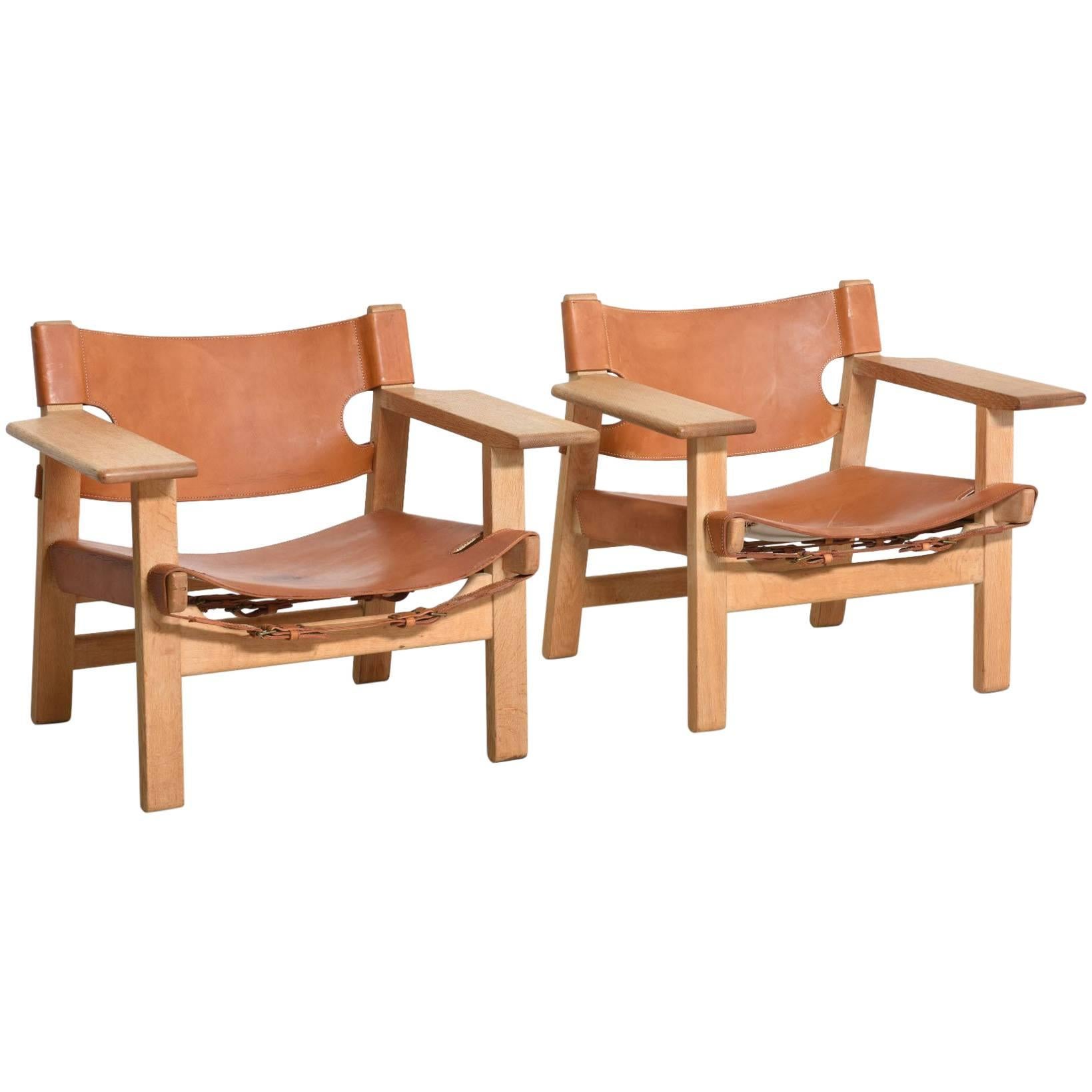 Pair of Spanish Chairs in Oak and Leather by Børge Mogensen, circa 1958