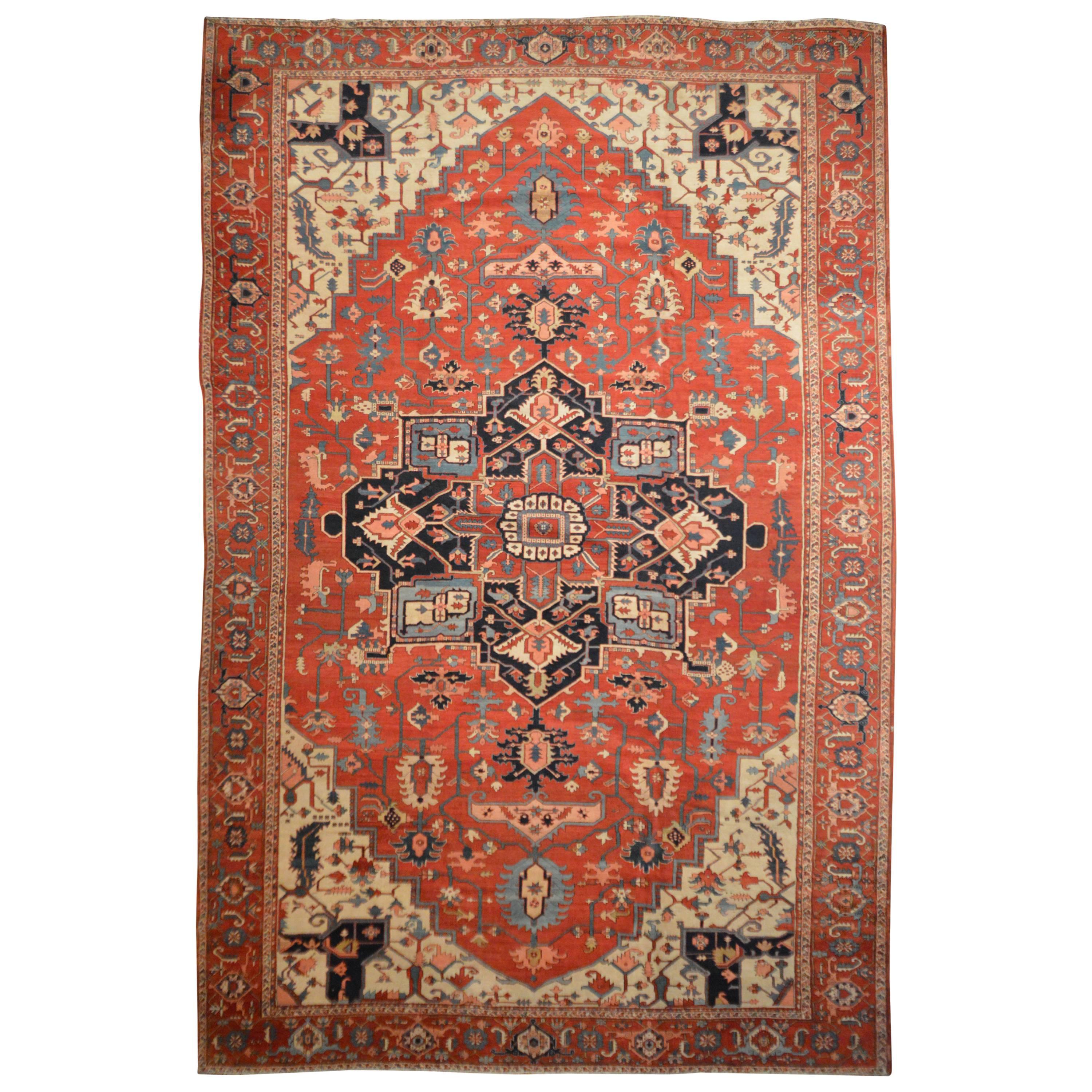 Late 19th Century Antique Persian Serapi Rug For Sale