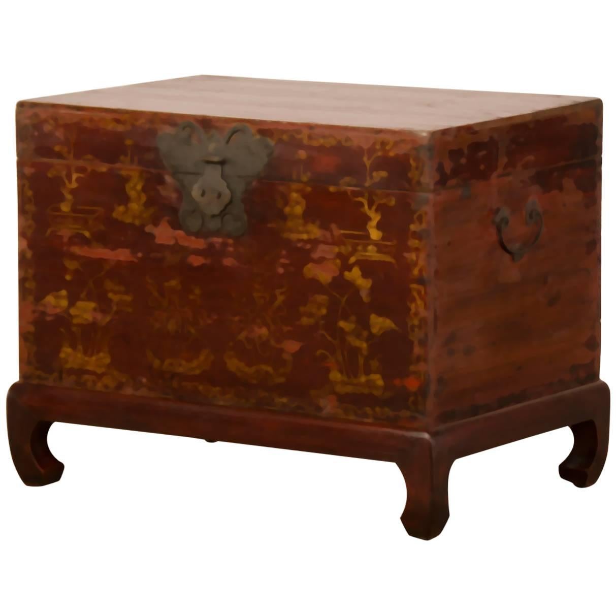 Red Lacquer Antique Chinese Trunk Kuang Hsu Period, circa 1875 For Sale