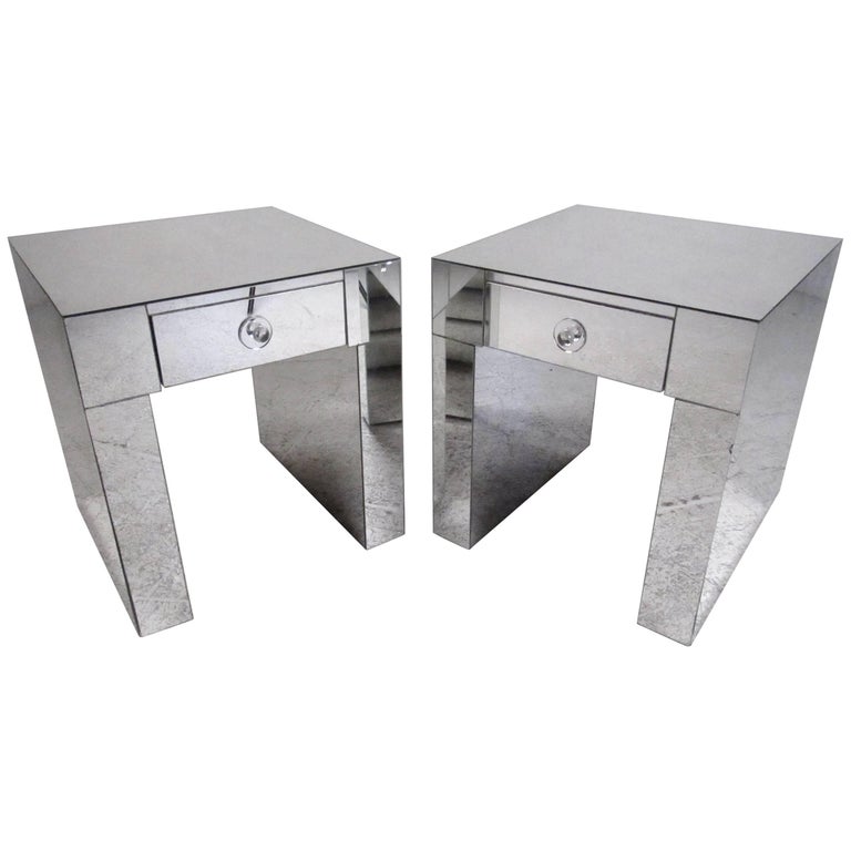 Pair of Modern Mirrored Nightstands For Sale at 1stDibs