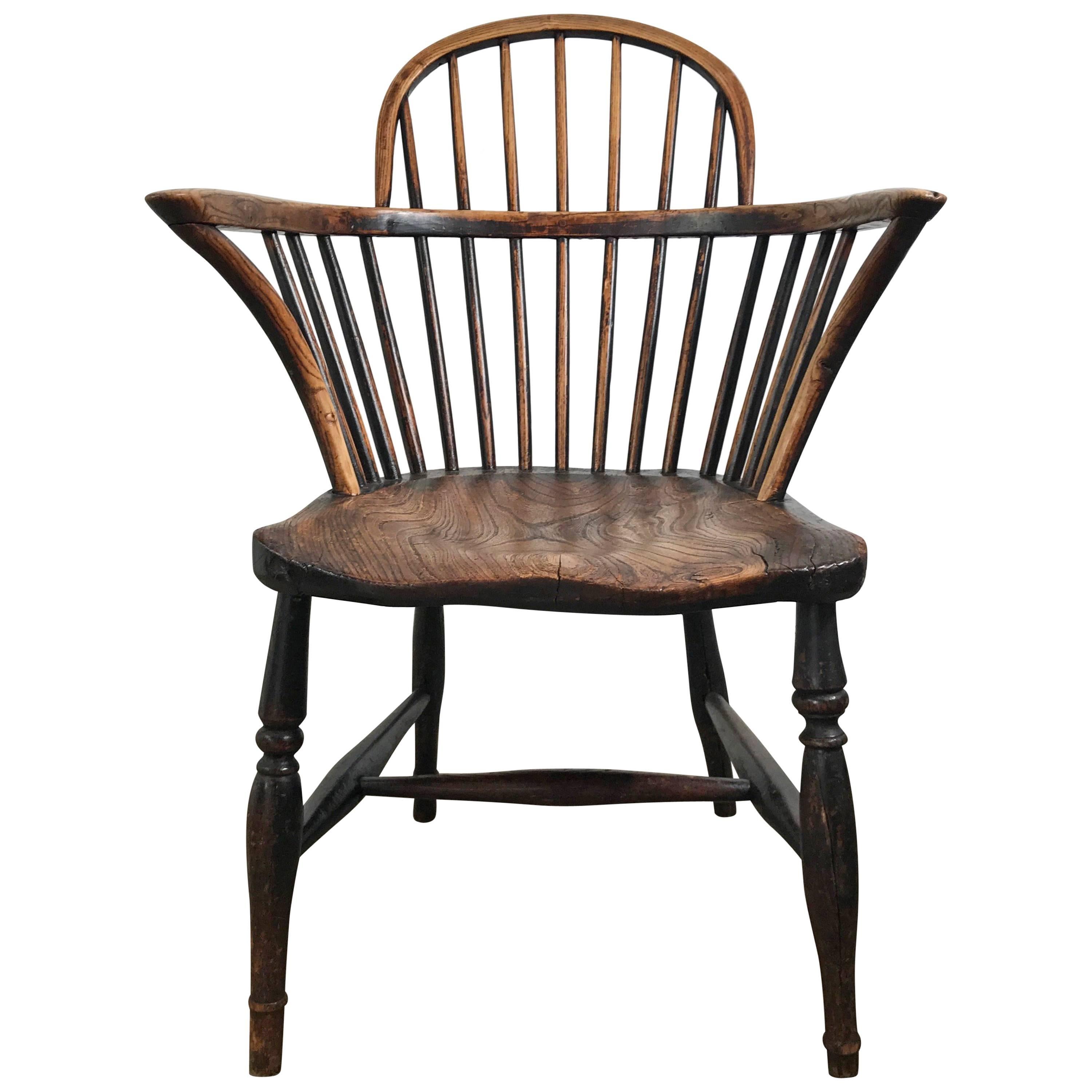 Classic English Elm Antique Windsor Chair
