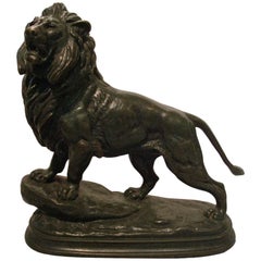 sculpture en bronze du XIXe siècle représentant un lion rugissant:: E. Delabrierre:: France