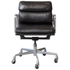 Eames Aluminum Group Black Leather Soft Pad Chair on Casters for Herman Miller