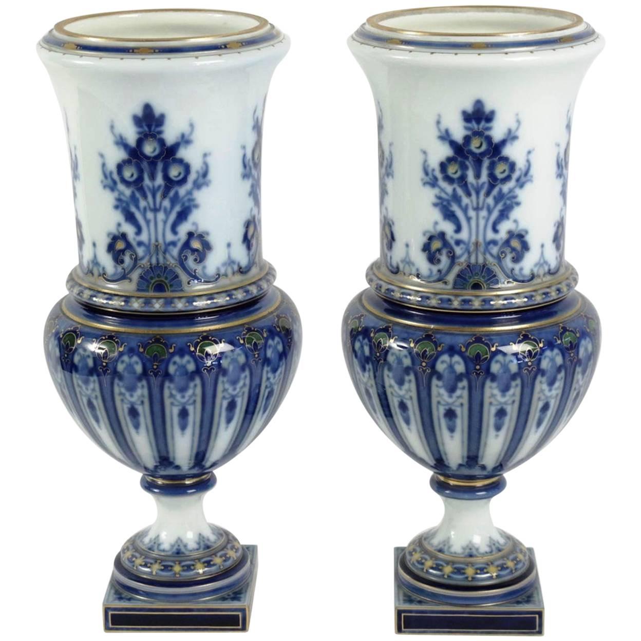 Fabulous Pair of Sèvres "Florence" Porcelain Vases by Carrier-Belleuse, 1895