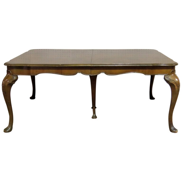 Queen Anne Style Burl Walnut Dining Table For At 1stdibs Queen Anne Style Burl Walnut Dining Table For