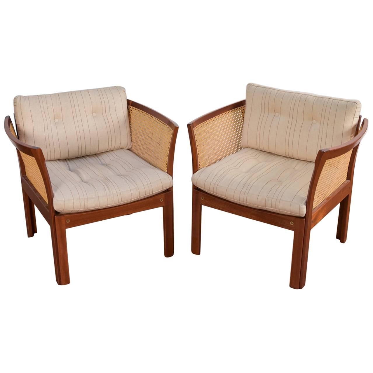 Pair of Plexus Easy Chairs in Mahogany by Illum Wikkelsø for C. F. Christensen