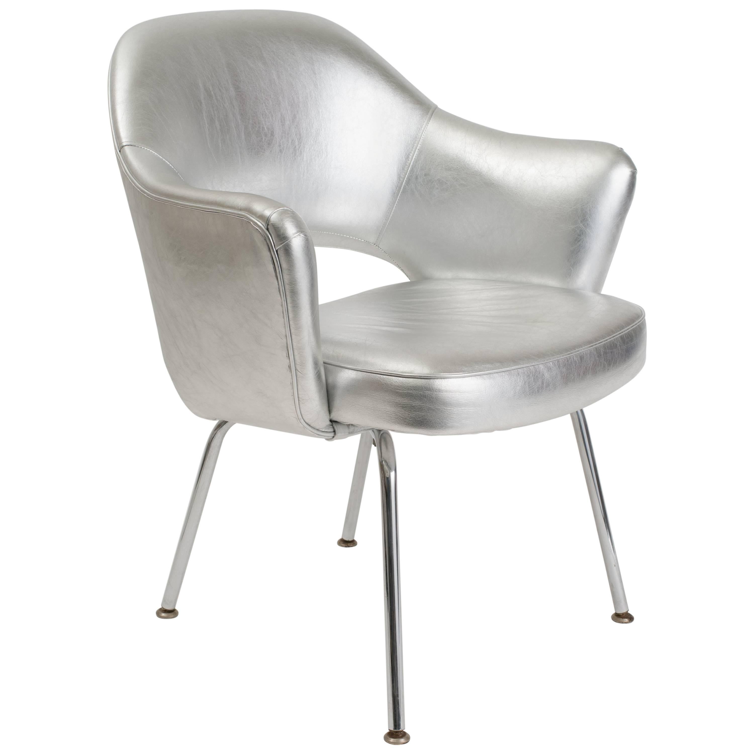 Saarinen Vintage Executive Eero Chair Silver Leather