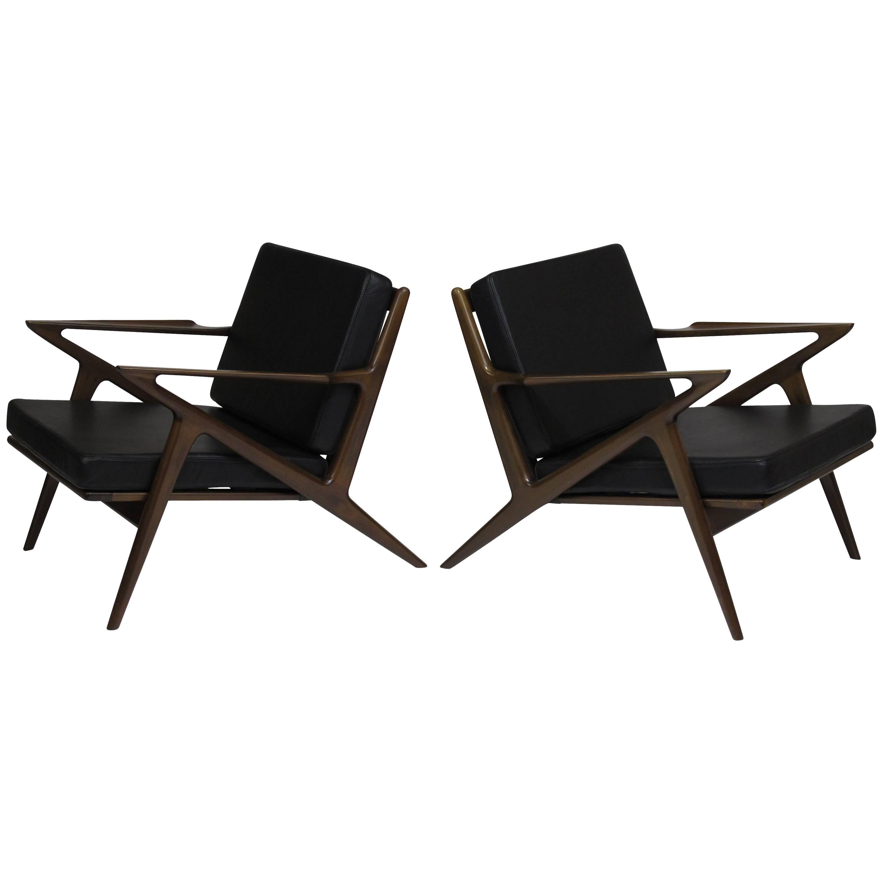 Pair of Midcentury Selig 'Z' Lounge Chairs by Poul Jensen