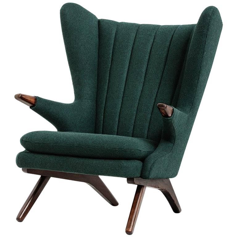 Papa Bear lounge chair model 91 designed by Svend, 1950s. Green wool upholstery For Sale