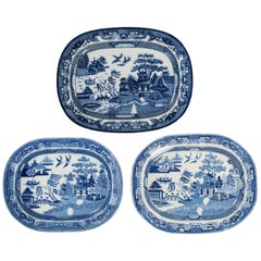 Antique Suite of Three Mid-19th Century Graduated Pottery Willow Pattern Achetes
