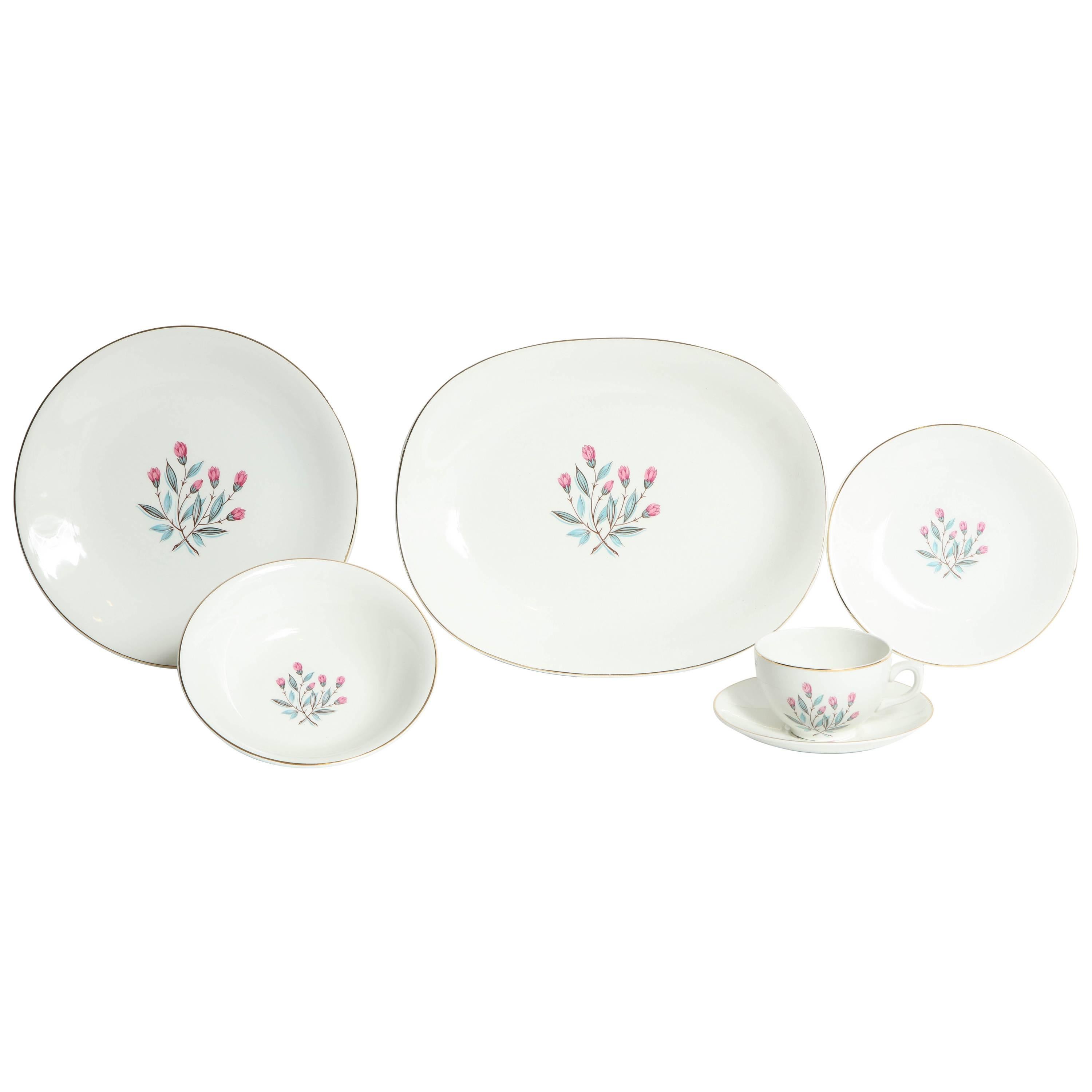 Wedgewood 45 Piece China Set For Sale