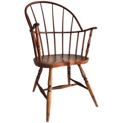 19th Century, Windsor Chair with Extended Arms and Sack Back