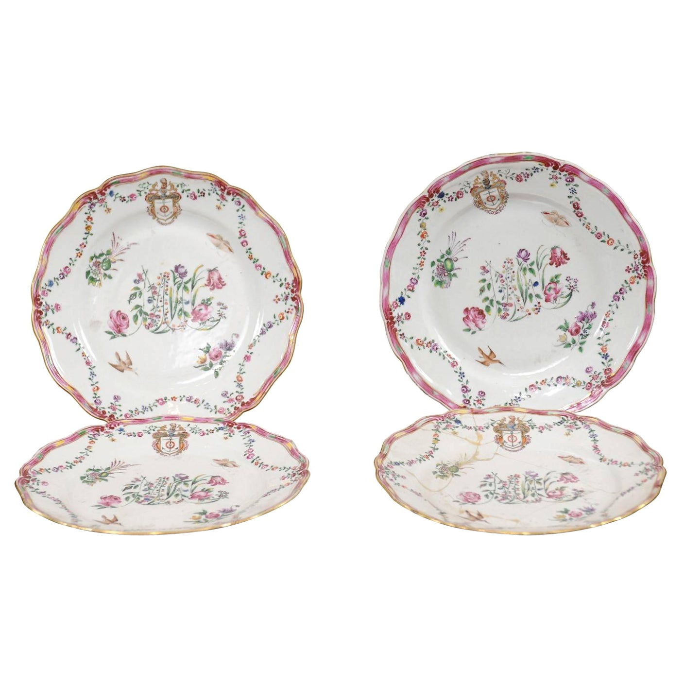 Set of 4 Chinese Export Porcelain Plates with Floral Decoration & Armorial Crest