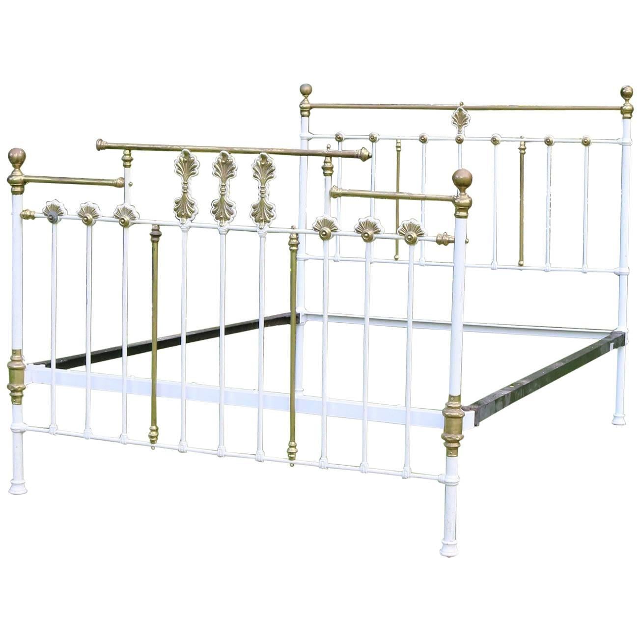 Decorative Brass and Iron Bed MU38