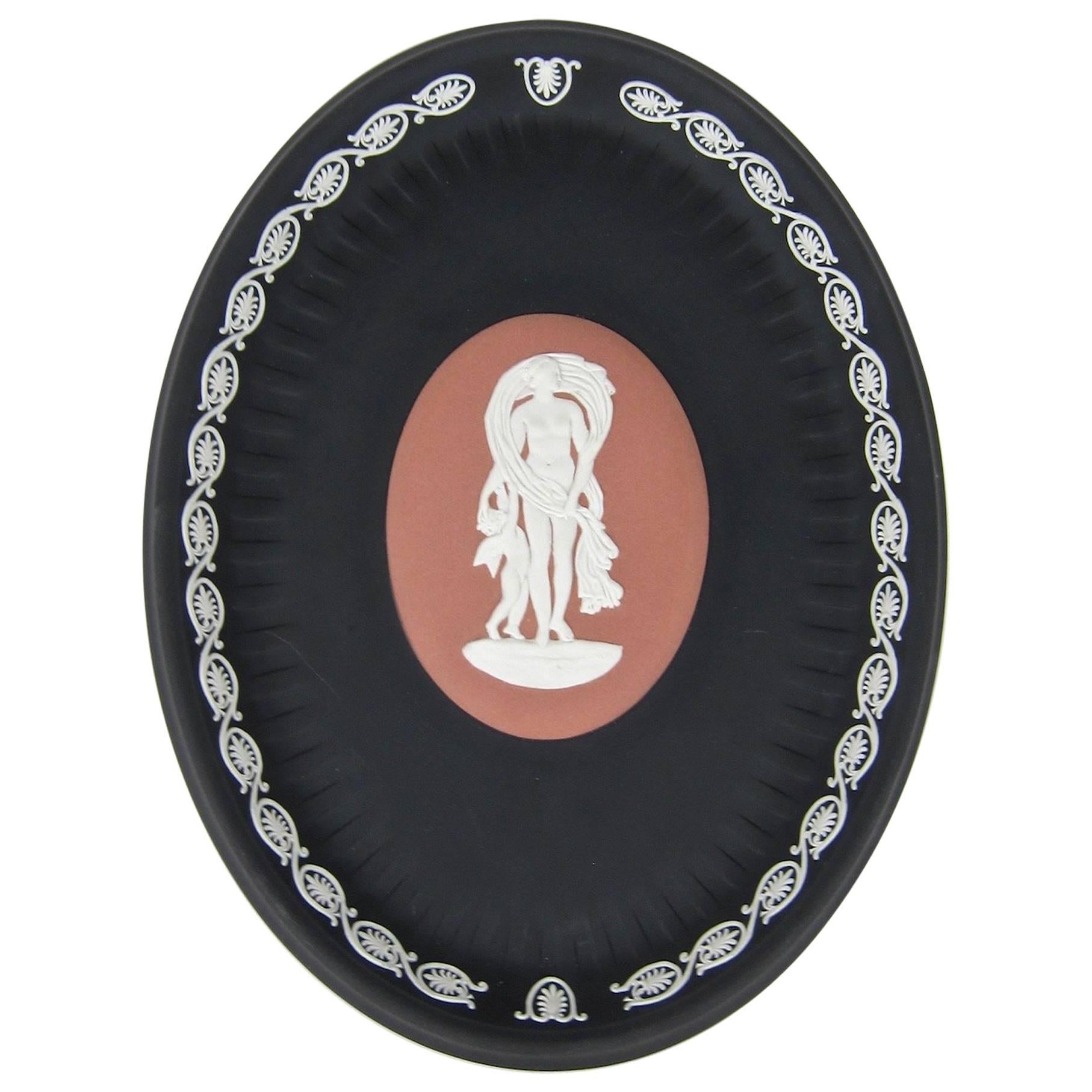 Venus and Cupid Oval Tray Signed by Lord Wedgwood