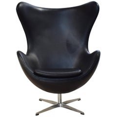 Midcentury Black Leather Egg Chair in the Style of Arne Jacobsen Midcentury Black Leather Egg Chair in the Style of Arne Jacobsen