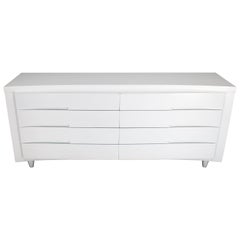 Laque blanche Huit tiroirs Long Dresser Credenza Concave Front