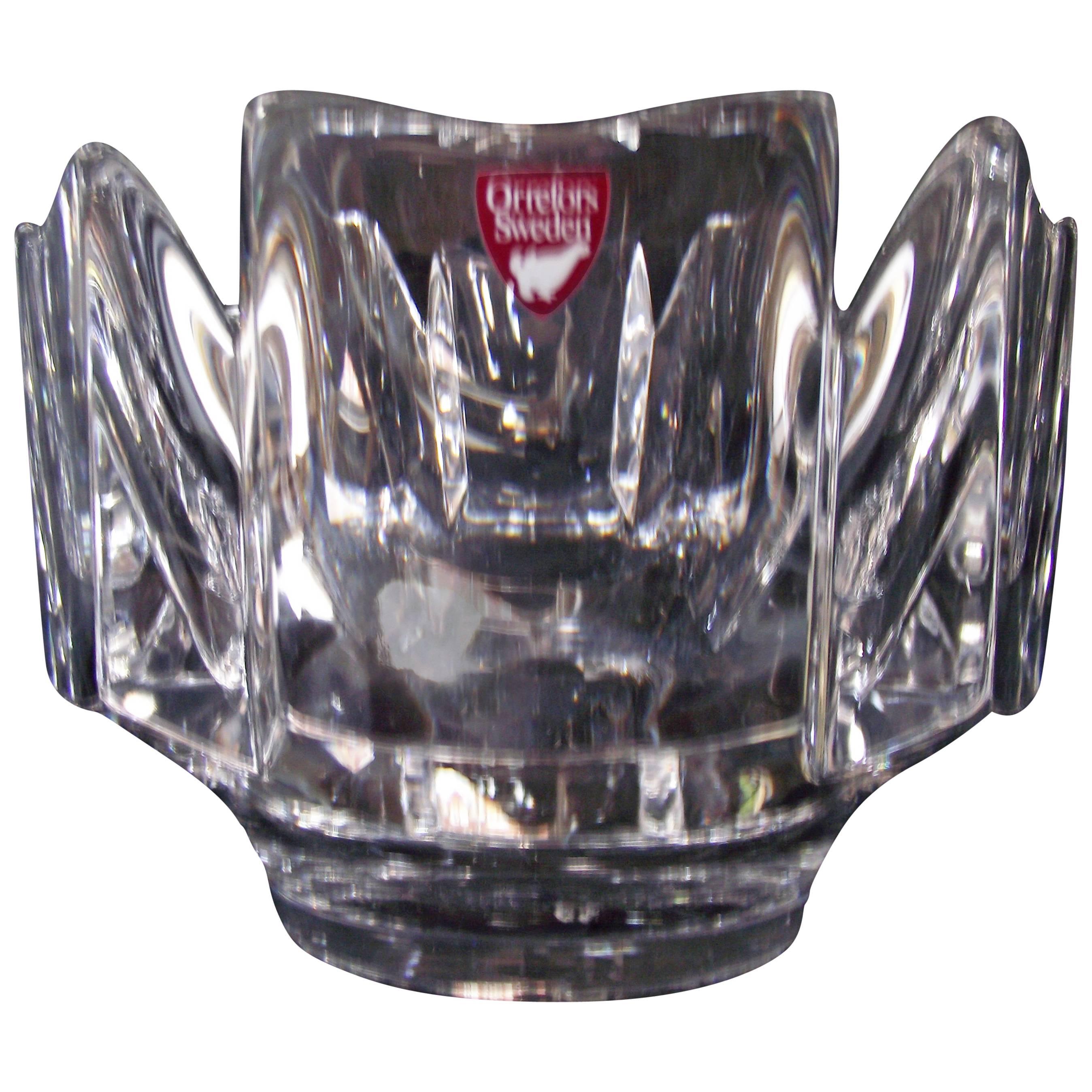 Orrefors Crystal Bowl, Corona Pattern by Lars Hellsten, Swedish Crystal Bowl For Sale