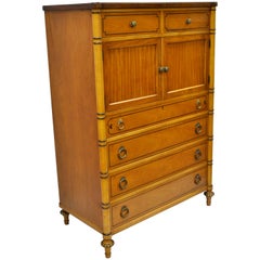 Kittinger commode haute en bois de citronnier et bois de rose de style Régence française