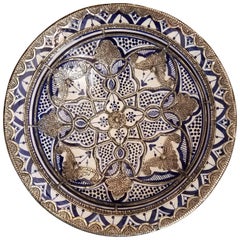 Decorative Metal Inlaid Moroccan Hand Painted Plate in Cobalt Blue / White