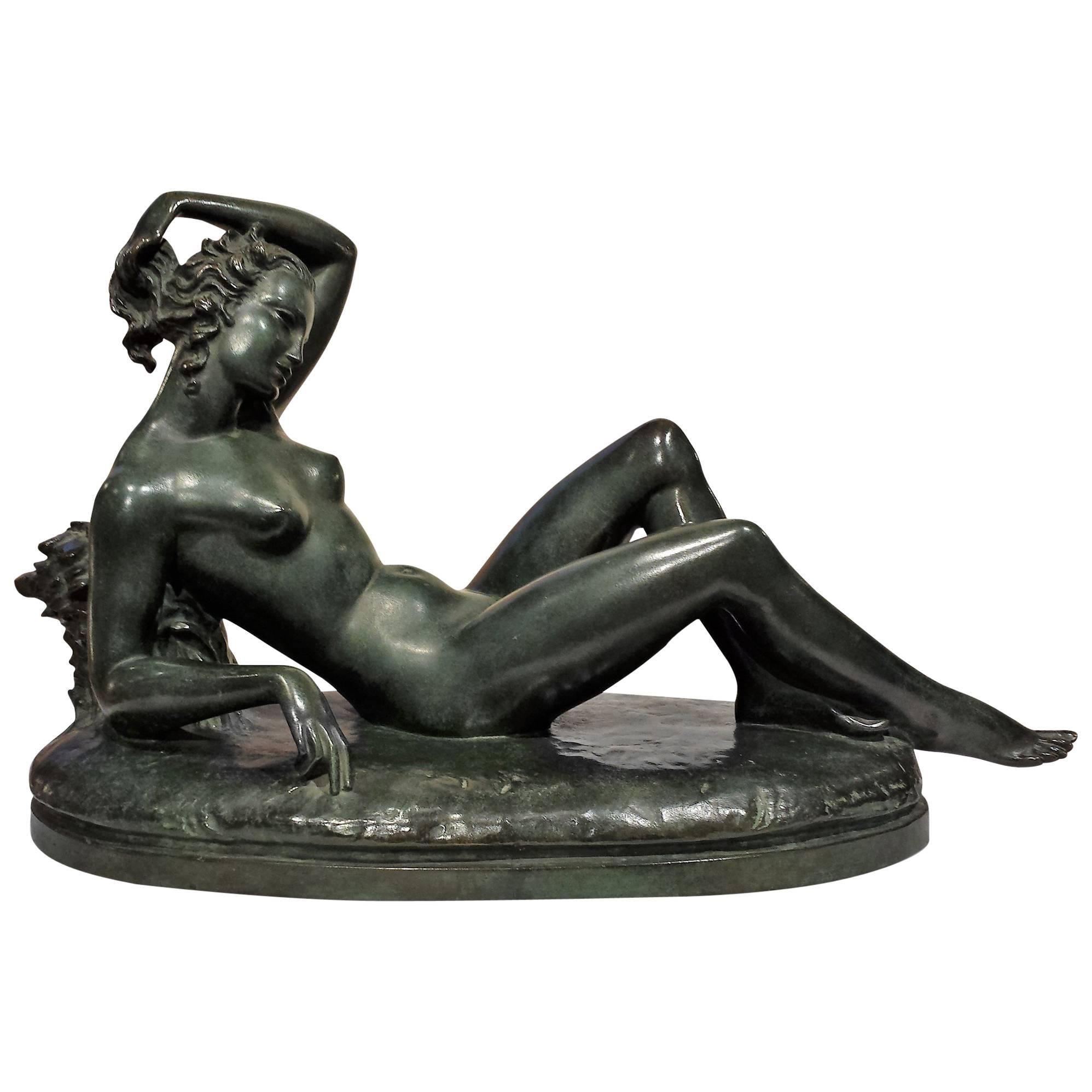 'Nu Couche', an Art Deco Bronze by E Montag For Sale