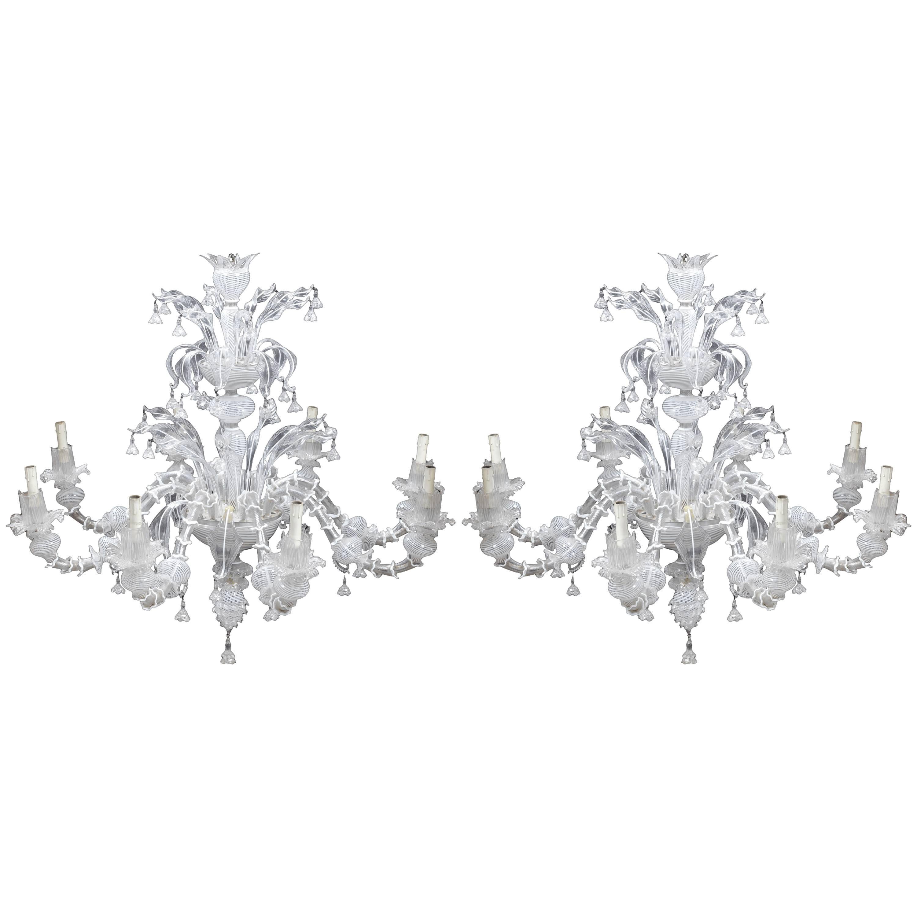 Pair of Venetian Clear and White Spiral Decorated Glass Eight-Light Chandelier For Sale