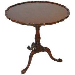 Retro Chippendale Style Mahogany Pie Crust Tilt-Top Table by Baker Furniture