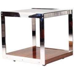 Table d'appoint de style scandinave moderne en bois de rose, chrome et verre par Merrow